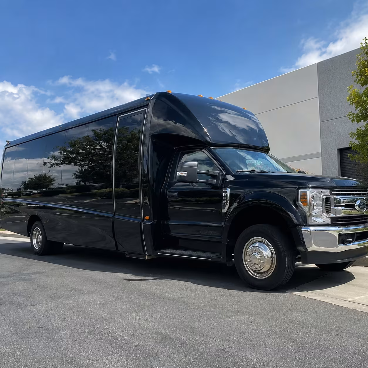 15 passenger minibus