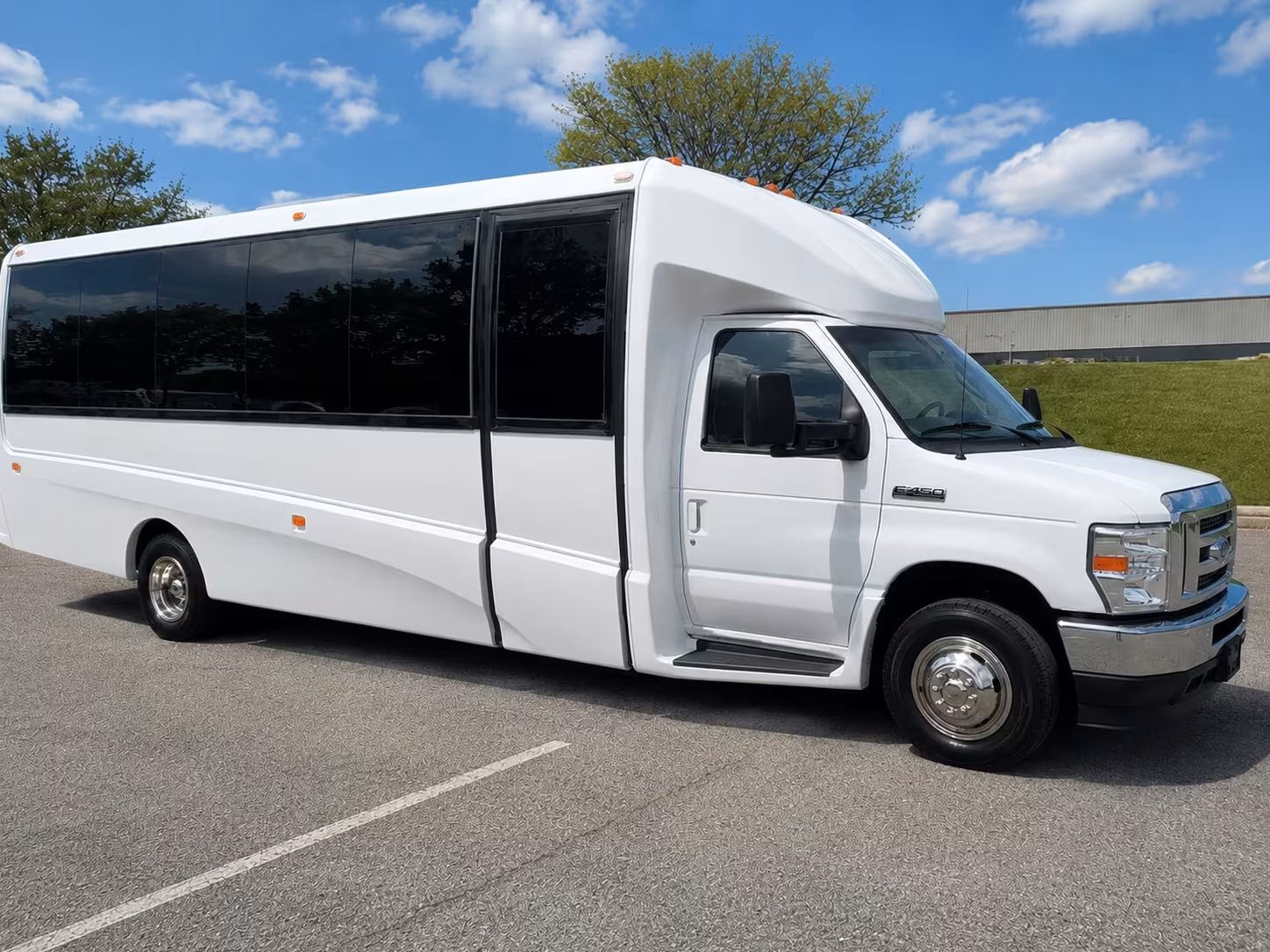 simi valley 15 passenger minibus rental
