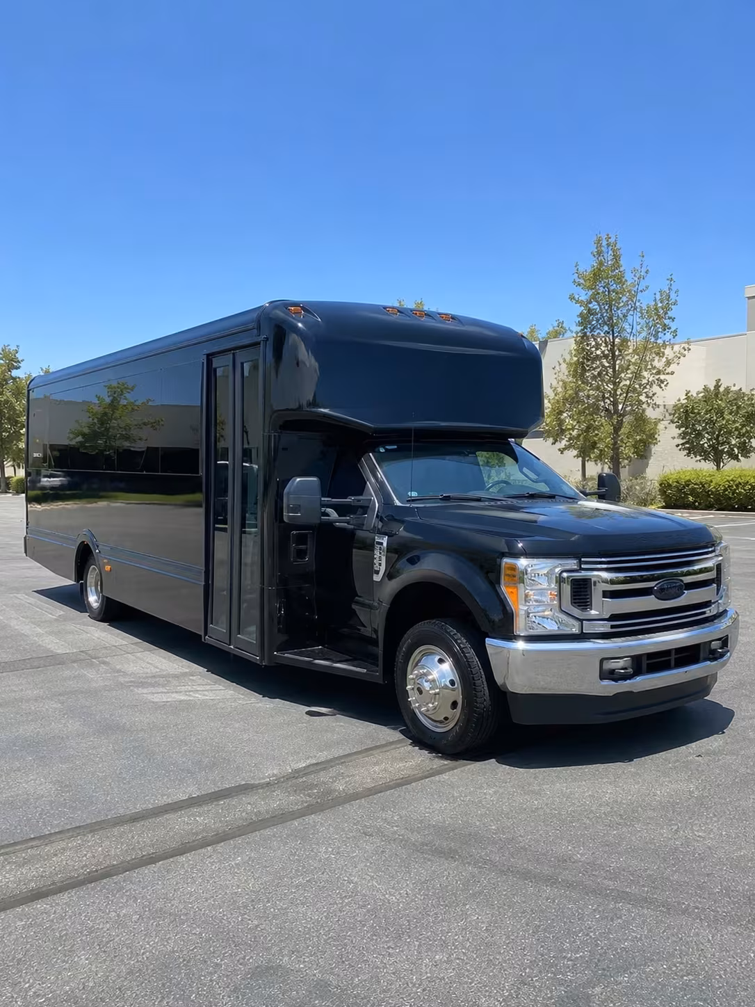 simi valley party bus rentals for music festivals and amphitheaters
